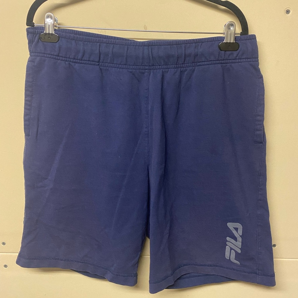 2/$20❤️- SHORTS | Men’s Fila sweatshorts size large